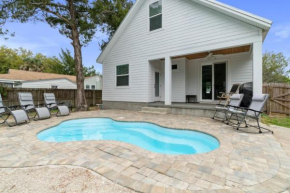 Lions Sail Beach Island Pool